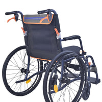 Silla de ruedas ultraligera de magnesio de Able2 Shop, con estructura azul y detalles en naranja.